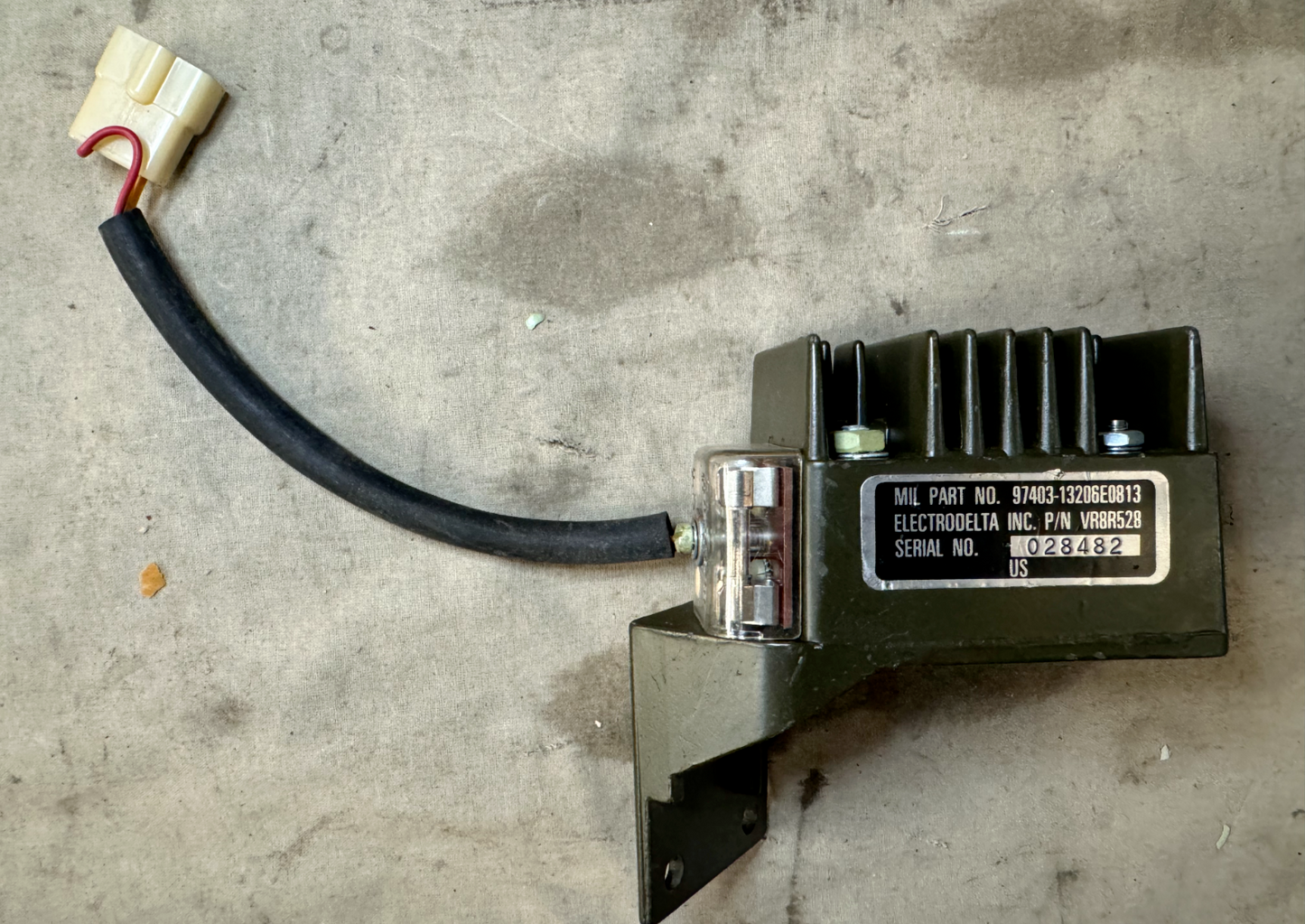 AIRCRAFT TA-4J ELECTRODELTA VR8R528 ENGINE VOLTAGE REGULATOR 2920-00-966-9169