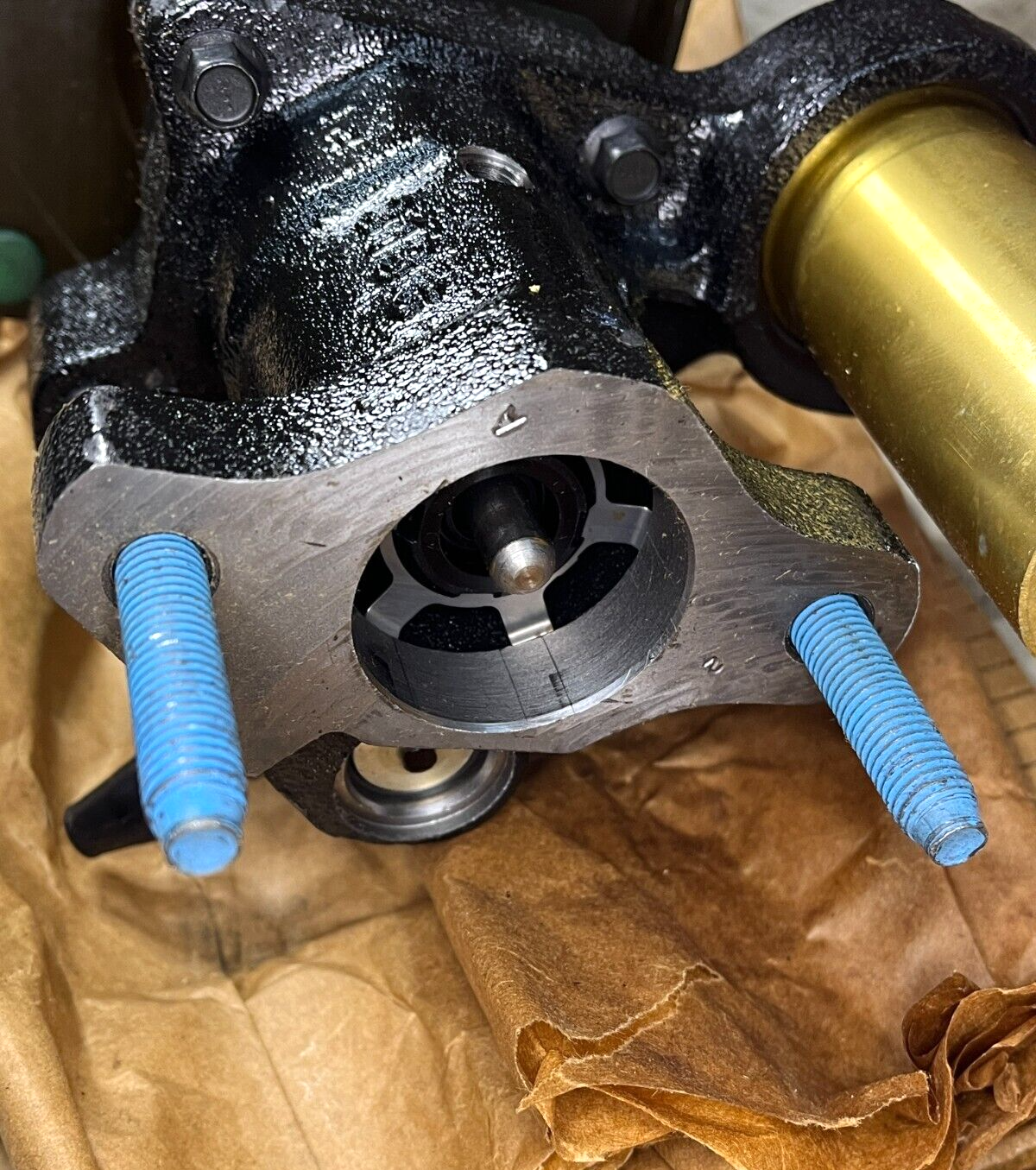 HMMWV M998 BRAKE BOOSTER CYLINDER ASSEMBLY KIT WITH HARDWARE 2530-01-568-8843