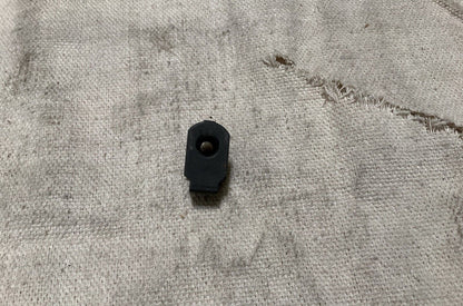 M915, M-916A1 Daimler Trucks 23-11668-000 Clip-On Nut 5310-01-338-4116 pack of 8