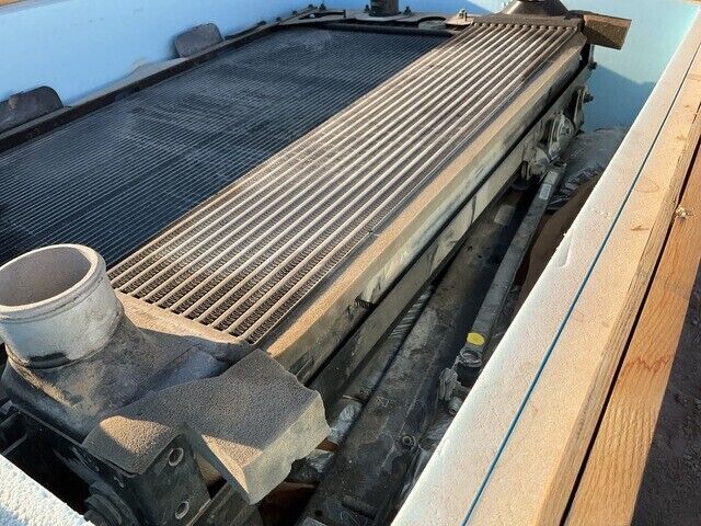 JLTV OSHKOSH 12606850 TRANSMISSION FLUID COOLER 12613889 2520-01-671-3356 NOS