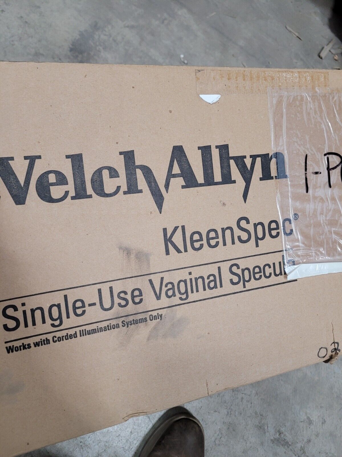 SPECULUM VAGINAL PRELUBRICATED CLEAR DISPOSABLE 100S 58601 welch ALLYN 4 BOXES