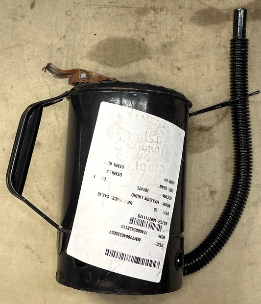 LUBRIMATIC 75-662 PAINTED MEASURE W/ FLEX SPOUT 2 QUART 7240-00-255-8113 BLACK