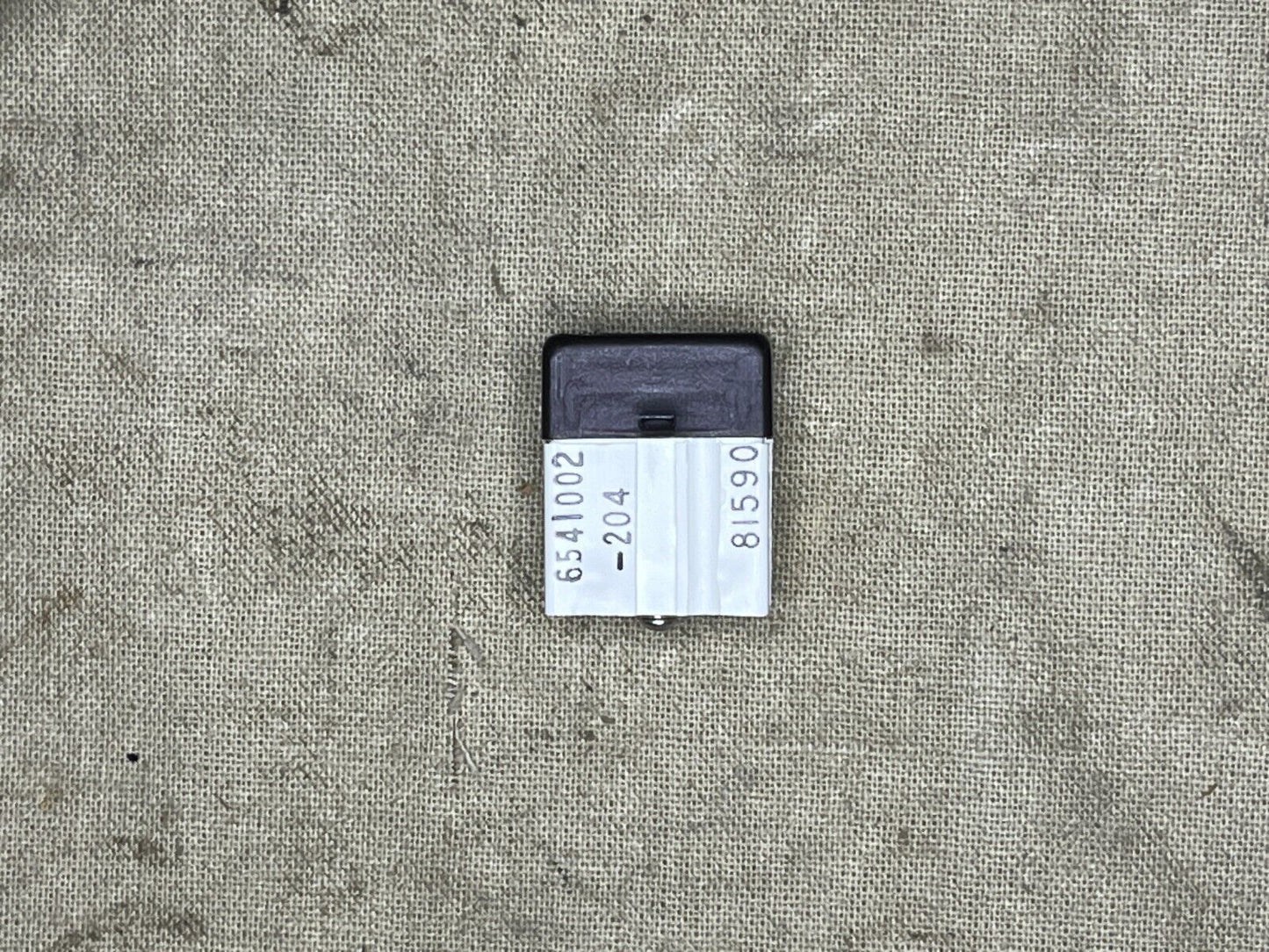 AIRCRAFT AWACS E-3A, F-16 R/T14 6541002-204 LIGHT LENS 6210-01-200-0776