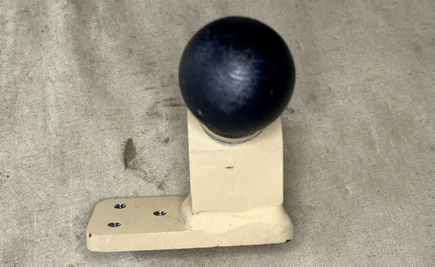 M998 HMMWV M1151P1 TRUCK 6030597 WINDOW KNOB ASSEMBLY LH 5355-01-554-2331