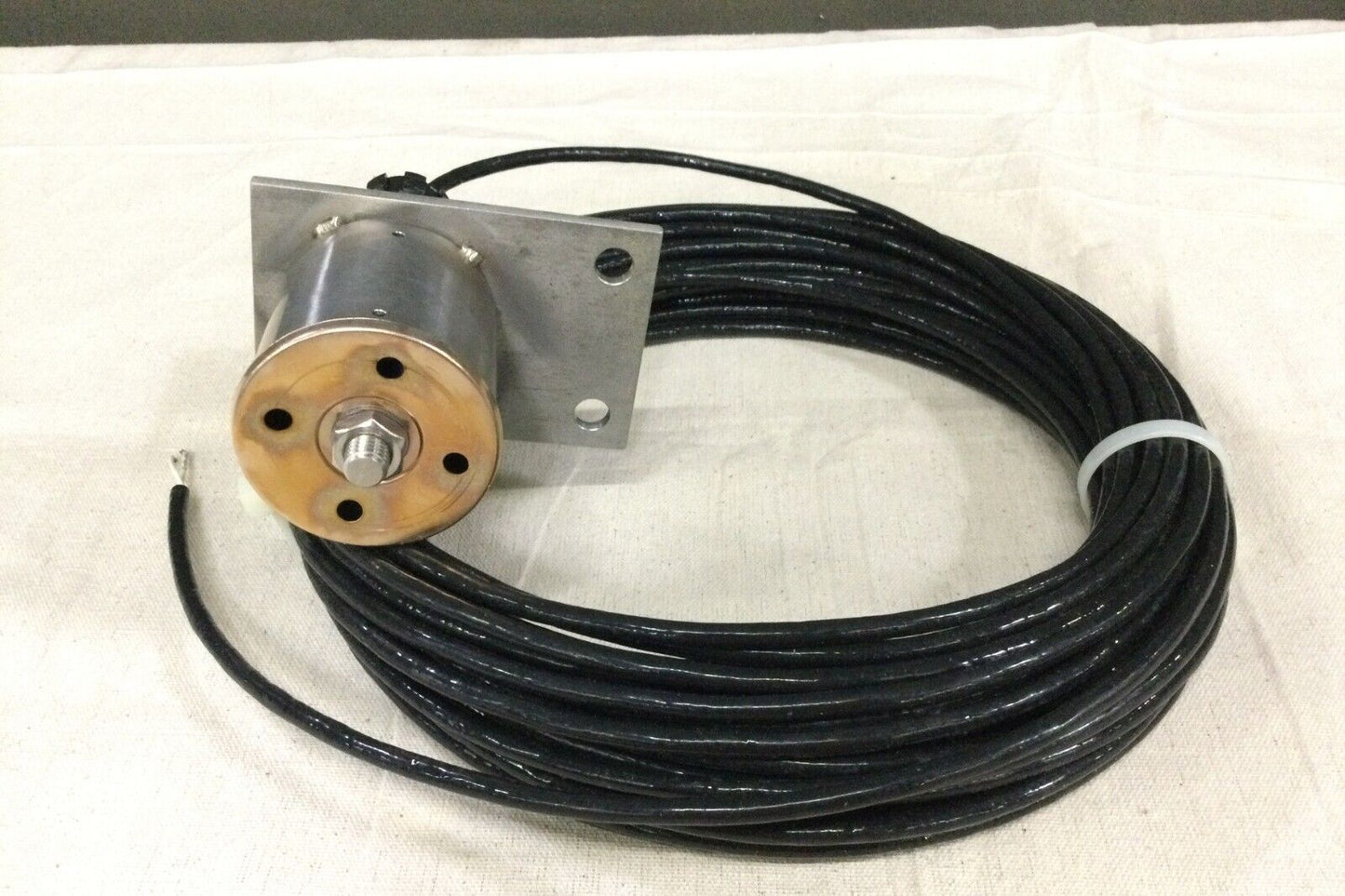 NIMITZ-CLASS CVN CARRIER LS-179400-SPST-N LIQUID LEVEL SWITCH 6680-01-376-2270