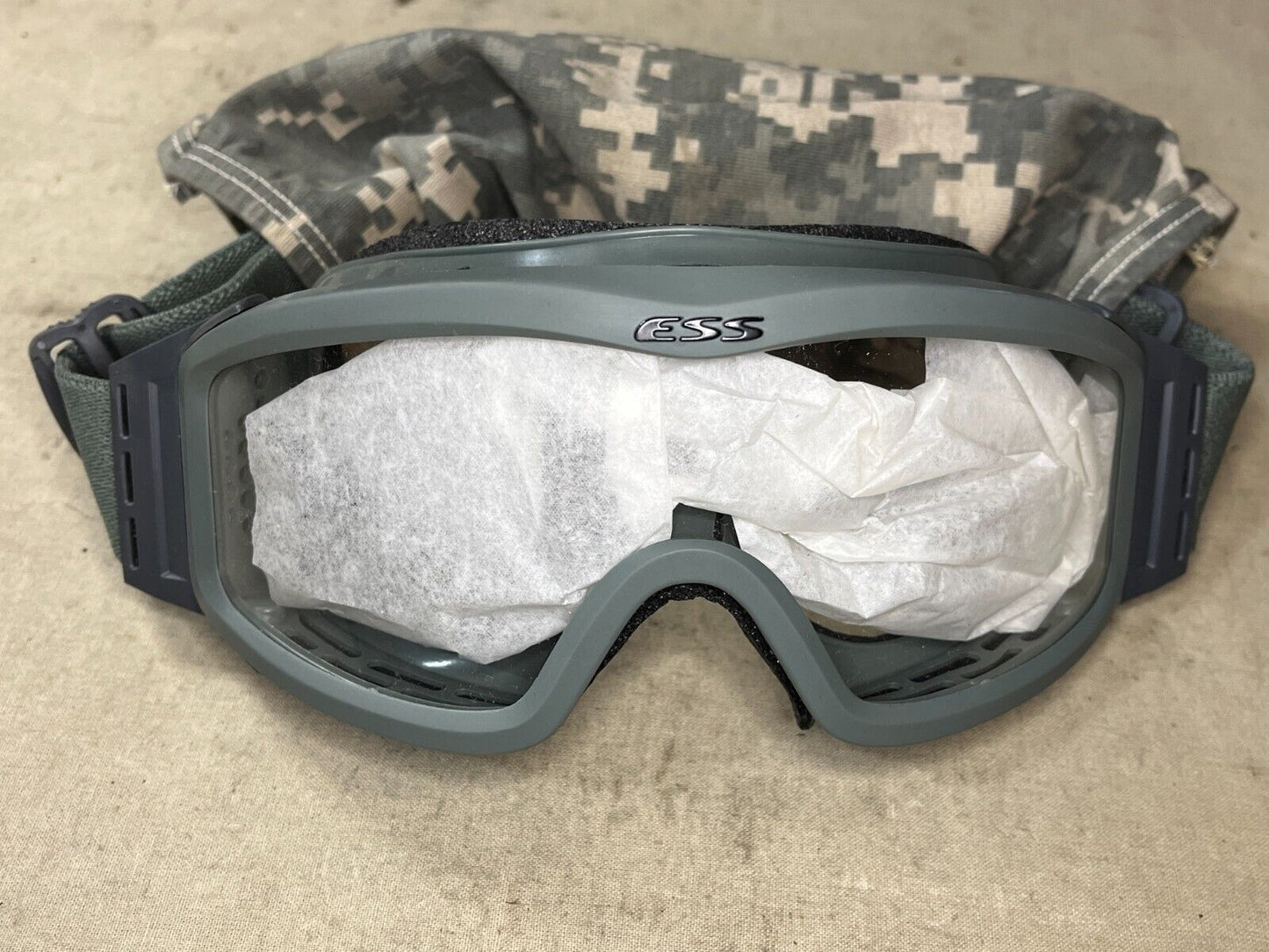 ESS EP-01FG1-MSB CLEAR SMOKE GREEN INDUSTRIAL GOGGLES 10310190 4240-01-540-5585