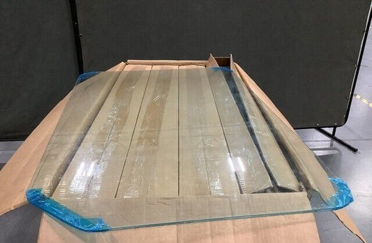 HEMTT, M1070 123268D GREEN LIGHT LAMINATED GLASS 3370738 9340-01-171-4428