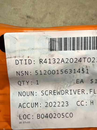 SNAP-ON SHD6R RED 5/8'' 17/16'' HANDLE FLAT TIP SCREWDRIVER 5120-01-563-1451