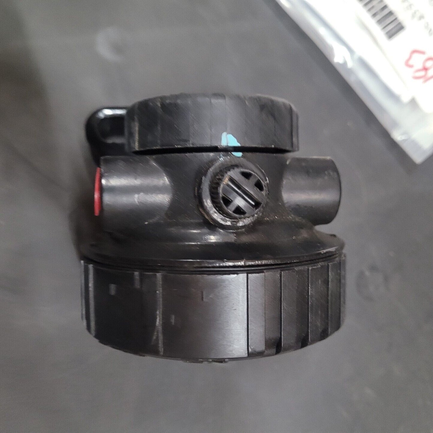 FUEL FILTER HEAD RE70357 RE500160 FITS JOHN DEERE 6415 6510S 6410S 6310S 6420