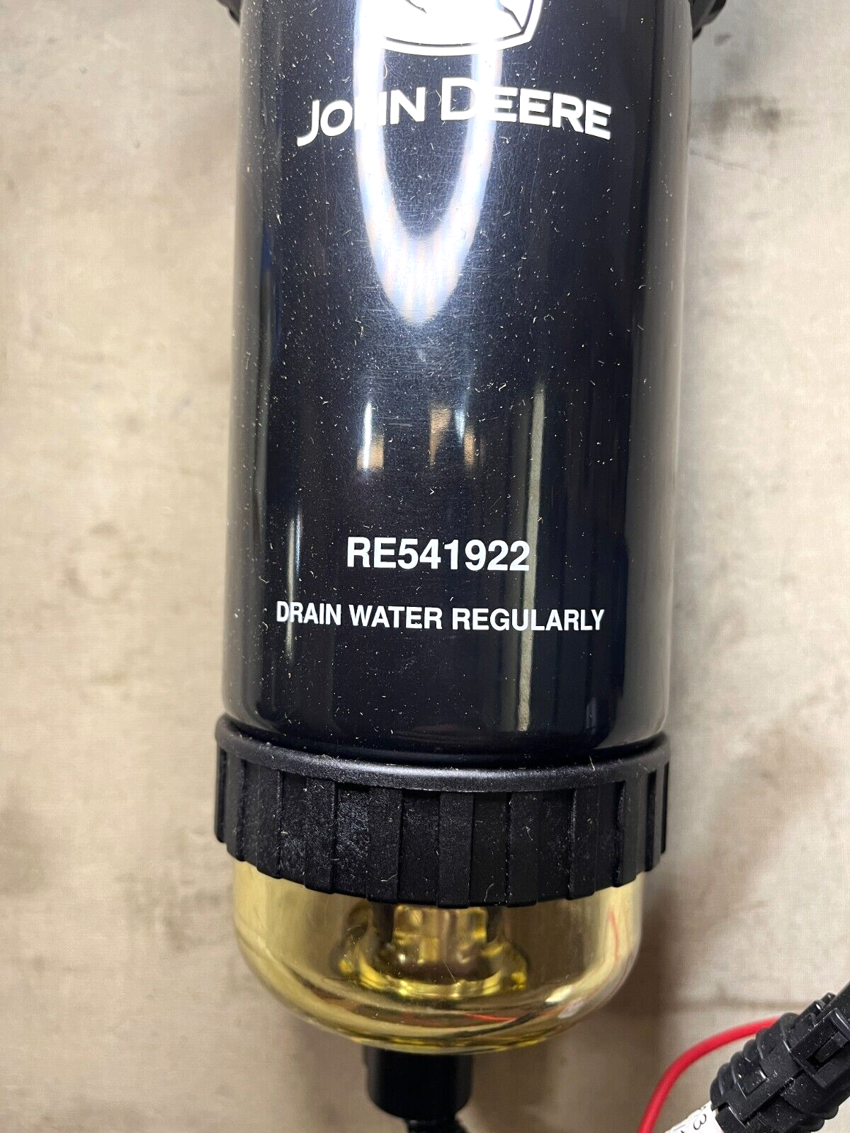 LOADER UTILITY 624KR JOHN DEERE RE541922 FLUID FILTER BODY 2910-01-567-3463