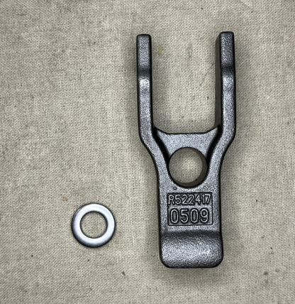 M1 MEDIUM TRACTOR DEERE RE537541 FUEL INJECTION NOZZLE PART KIT 2910-01-571-8432