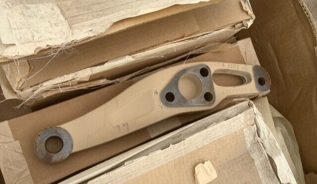 OSHKOSH MRAP M-ATV KNUCKLE AND STEERING ARM PARTS KIT 95SK206 2530-01-576-4602