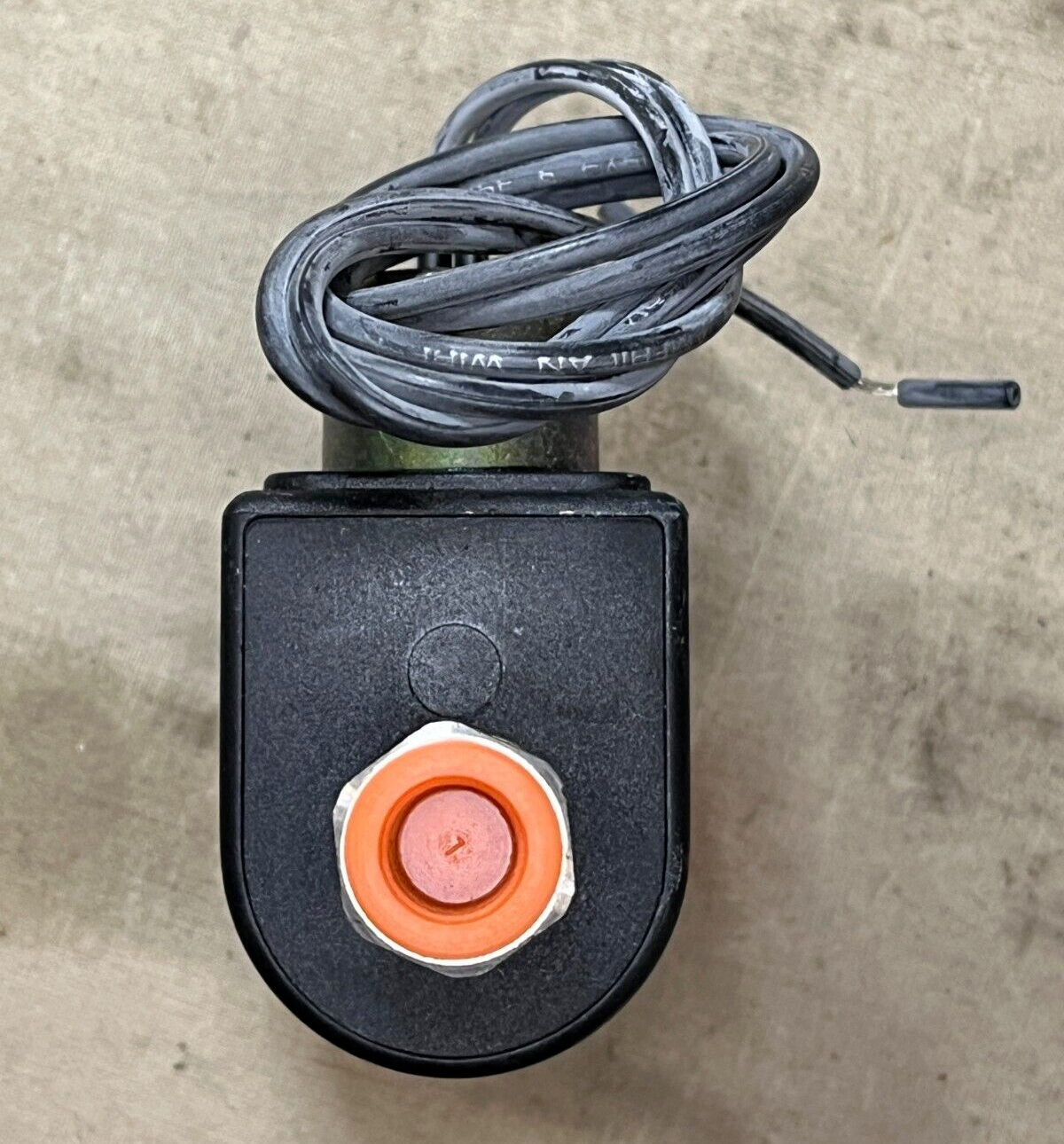 GENUINE PARKER 71315SN2GNJ1NOC111P3 SOLENOID SKINNER VALVE 4810-01-221-8857 NOS