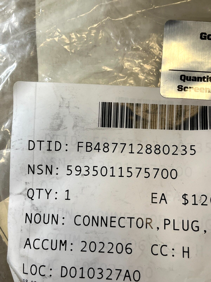 AIRCRAFT ORION P-3 D38999/46WD18SN ELECTRICAL PLUG CONNECTOR 5935-01-157-5700
