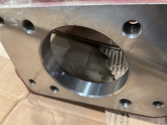 MILITARY FORK LIFT TRUCK CONSTANT VELOCITY DRIVE HOUSING 8036863 4475 338 052