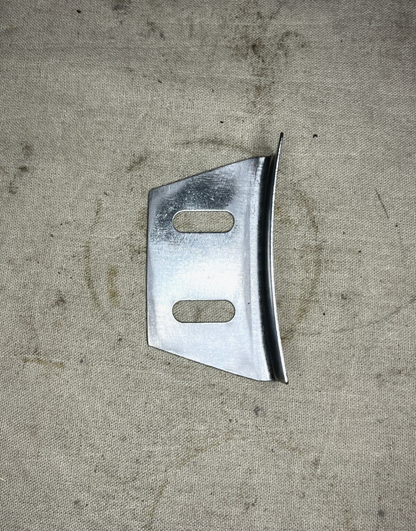 HELICOPTER CH-53A/D/E, MH-53E 65122-11371-108 MOUNTING BRACKET 5340-01-406-2338