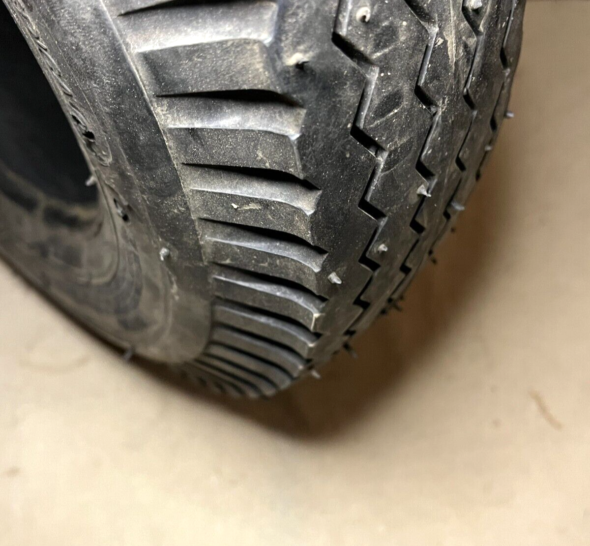 M353 ARMY TRUCK 1/2 T 4.80-8NHS 6PLY PNEUMATIC TIRE 2610-00-050-9730 NOS