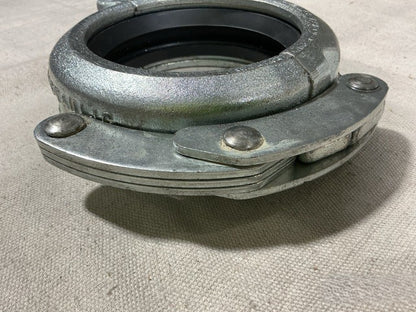 Clamp Coupling P-19R NSN 5342-01-217-3055 - photo 4