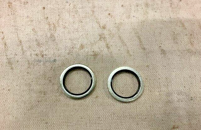 1EA GENERAL DYNAMICS 024008501 PLUG, PROTECTIVE DUST & MOISTUR 5340-12-356-6989