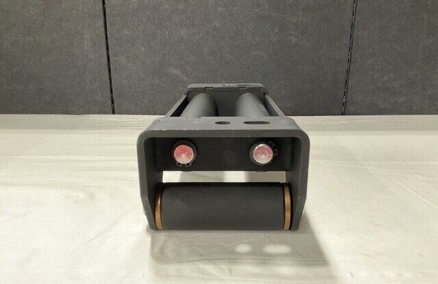 MRAP MAXXPRO NAVISTAR 2596779C1 WINCH ROLLERS BRACKET ASSEMBLY 2590-01-566-6461