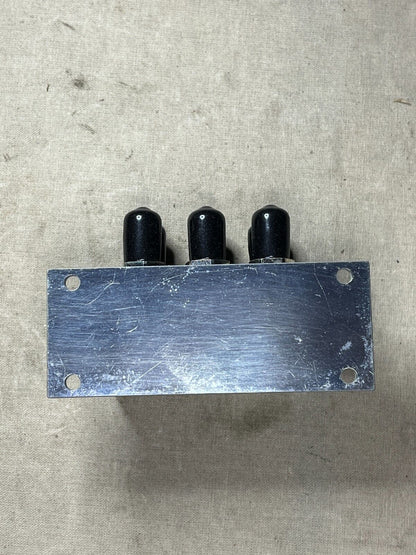 AIRCRAFT PROWLER EA-6B PHOENIX D30338 DIRECTIONAL COUPLER JACK 5985-01-469-2492