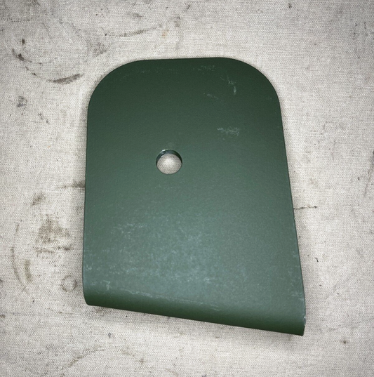 MTVR-2MK23 TRUCK OSHKOSH 3302024 LIGHT BRACKET MOUNTING PLATE 6220-01-504-6494