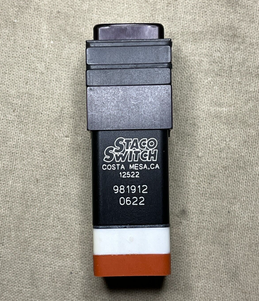 STACO SWITCH 631369-014 PUSH SWITCHES LAMP ASSEMBLY 981912 0622 6240-01-432-5092