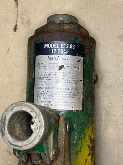 MILITARY M1070 TRUCK 1318250 HAND HYDRAULIC JACK ISSUE BOTTLE 5120-01-146-8096