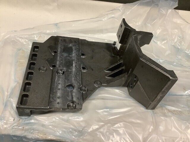 JERRV 6X6 COUGAR 4X4 CAT 217-8662 DOUBLE ANGLE MOUNTING BRACKET 5340-01-507-0938