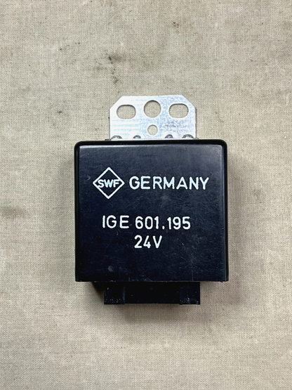 MMPV MRAP TRUCK SWF 601195 24V WINDSHIELD WI SPEED CONTROL UNIT 2540-01-557-5887