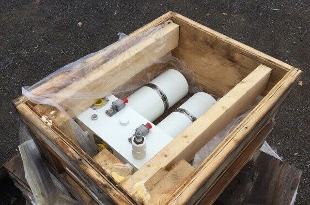 RECOVERY VEHICLE M51/M74/M88 12364578 HYDRAULIC MANIFOLD 4730-01-422-2572