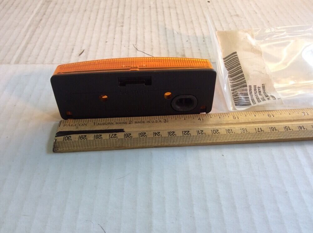 ROUGH TERRAIN VEHICULAR SIDE MARKER LAMP UNIT 9235840001 6220-01-479-2668