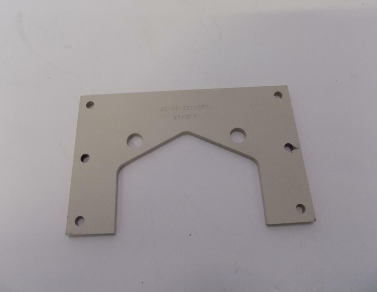 MRAP; M-ATV 8.1'' MTG MIRROR MOUNTING PLATE 3874118 5340-01-582-6790