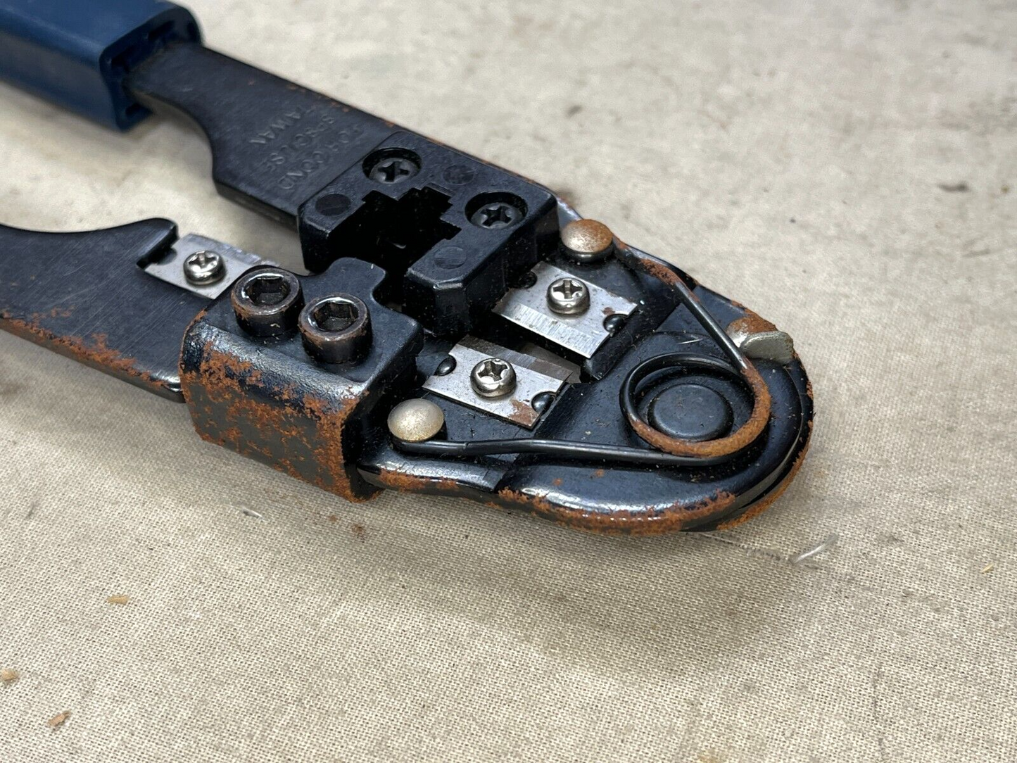 AMP RJ-45 NETWORK CABLE PRO-CRIMPER II BNC PREMISES WIRING KIT TOOL 7" 10mm