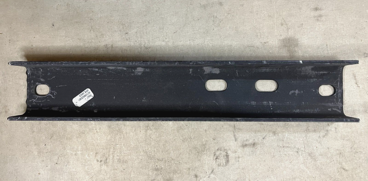 M998 HMMWV 6002225 RH FRONT DOUBLE AXLE ANGLE SUPPORT BRACKET 5340-01-437-8751