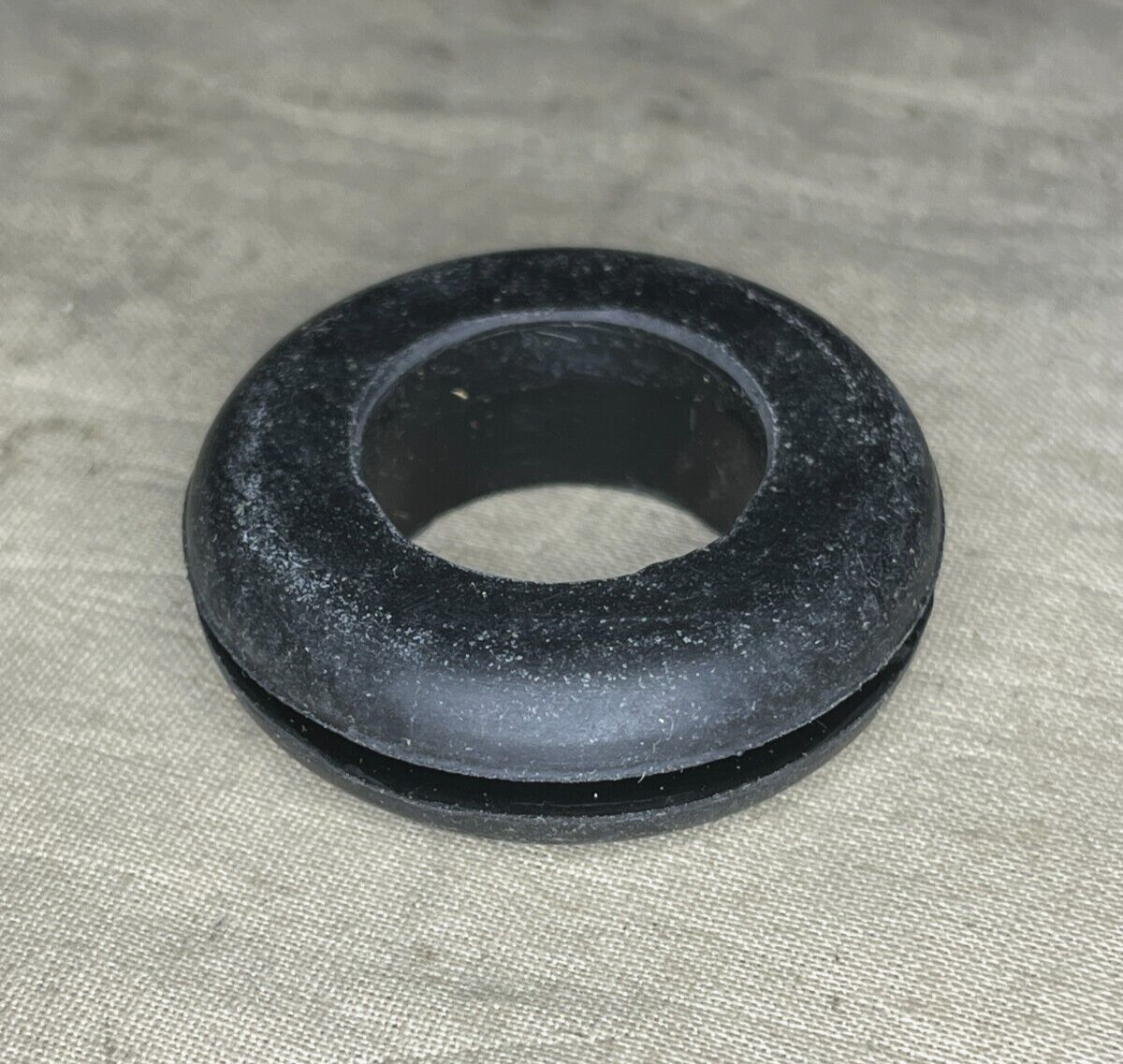 MLRS MS35489-51 NONMETALLIC GROMMET AN931A14-20 MILG3036 5325-00-171-6387 NOS
