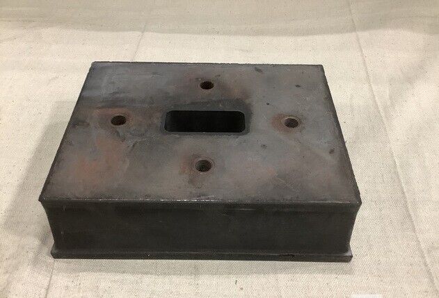 MILITARY BASIC RUBBER PLASTIC 12344449 J-6332 WEAPON SYSTEM RESILIENT MOUNT NOS