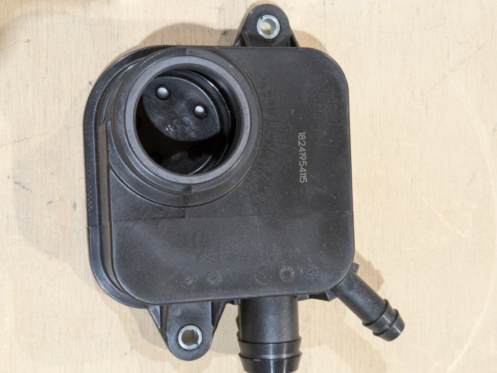 The Shyft Group USA M705-AA2-801039 Breather - NSN 2520-01-563-8601 - photo 1