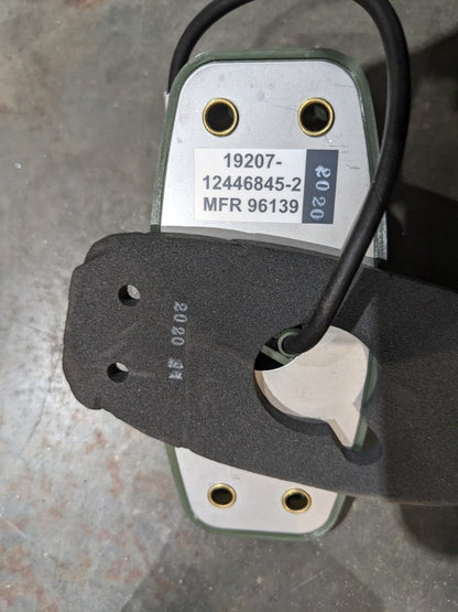 U S Army Tank Automotive Command 12422973-002 Clearance Marker Light - NSN 6220-01-518-8806 - photo 2