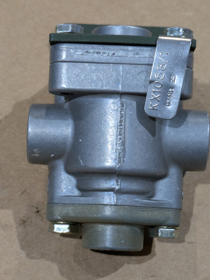 Knorr Bremse (UK) Ltd KX1058/1 Valve, Differential - NSN 2530-01-318-7393 - photo 4