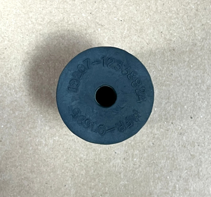 M998 HMMWV WINDSHIELD FRAME FOLD-DOWN RUBBER BUMPER 12338824 / 5340-01-185-0404