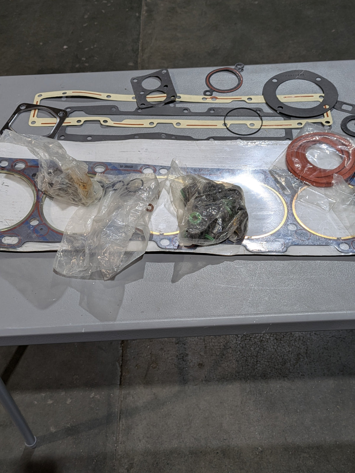 Cummins Inc. 3800748 Gasket Set - NSN 5330-01-272-1248 - photo 1