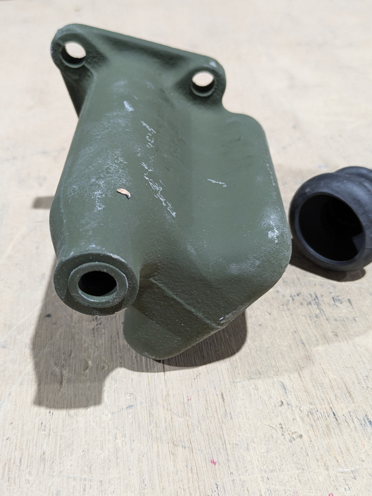 U S Army Tank Automotive Command 8357980 Cylinder Assembly - NSN 2530-00-204-4800 - photo 3