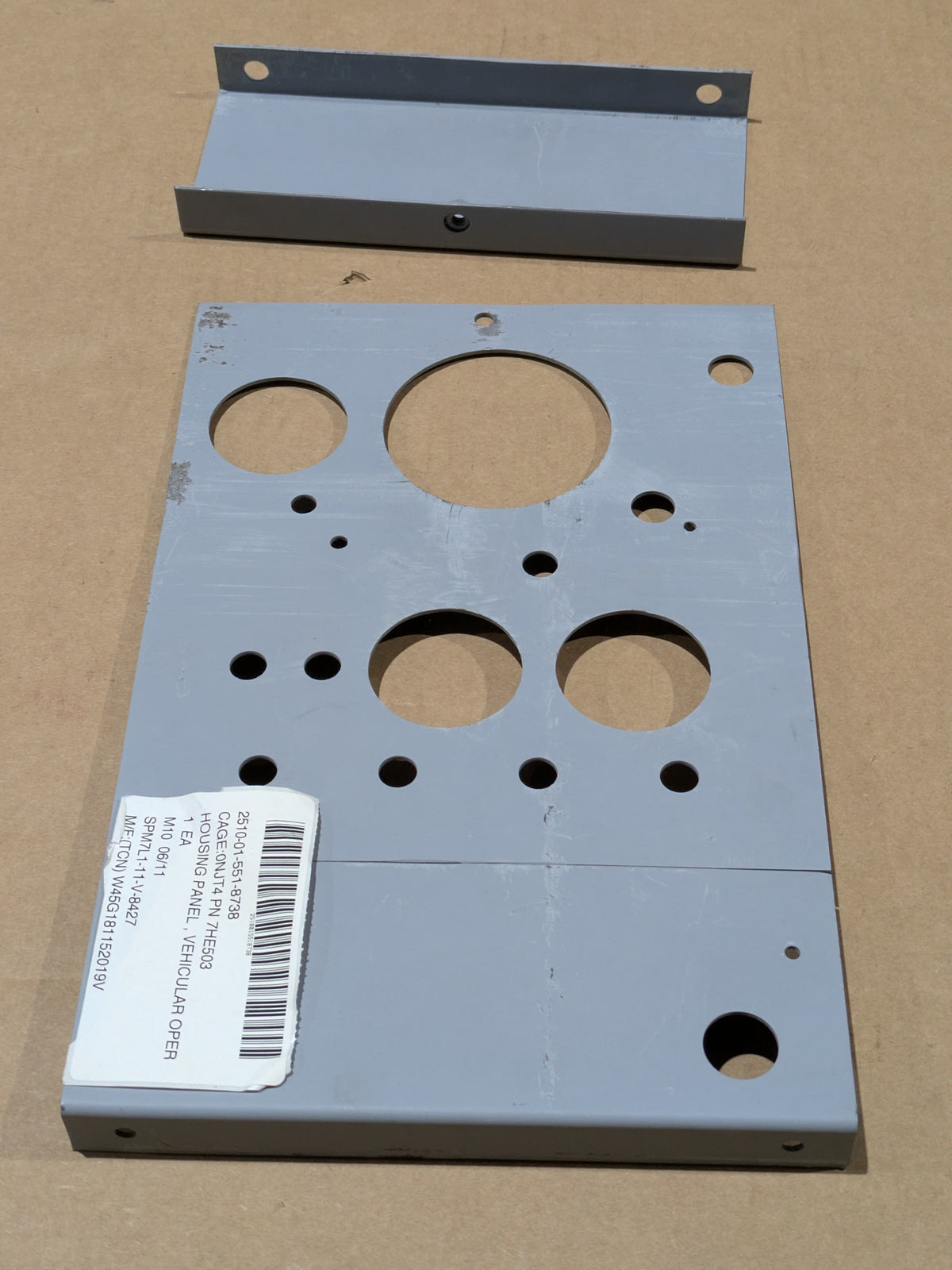Cummins Inc. MCP00901 Panel Housing - NSN 2510-01-551-8738 - inventory label