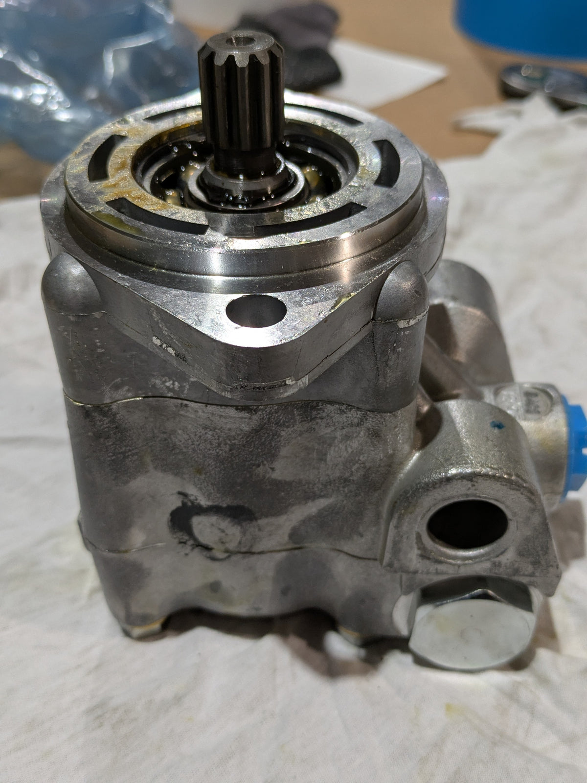 ZF Active Safety and Electronics US PS-36-28-15-R-1-05-03 Pump Assembly, Power - NSN 2530-01-587-7918 - photo 3