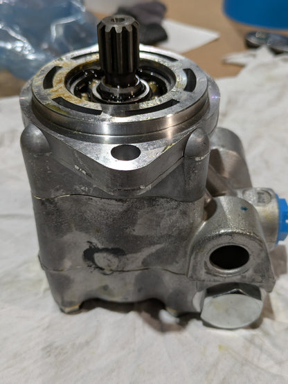 ZF Active Safety and Electronics US PS-36-28-15-R-1-05-03 Pump Assembly, Power - NSN 2530-01-587-7918 - photo 3