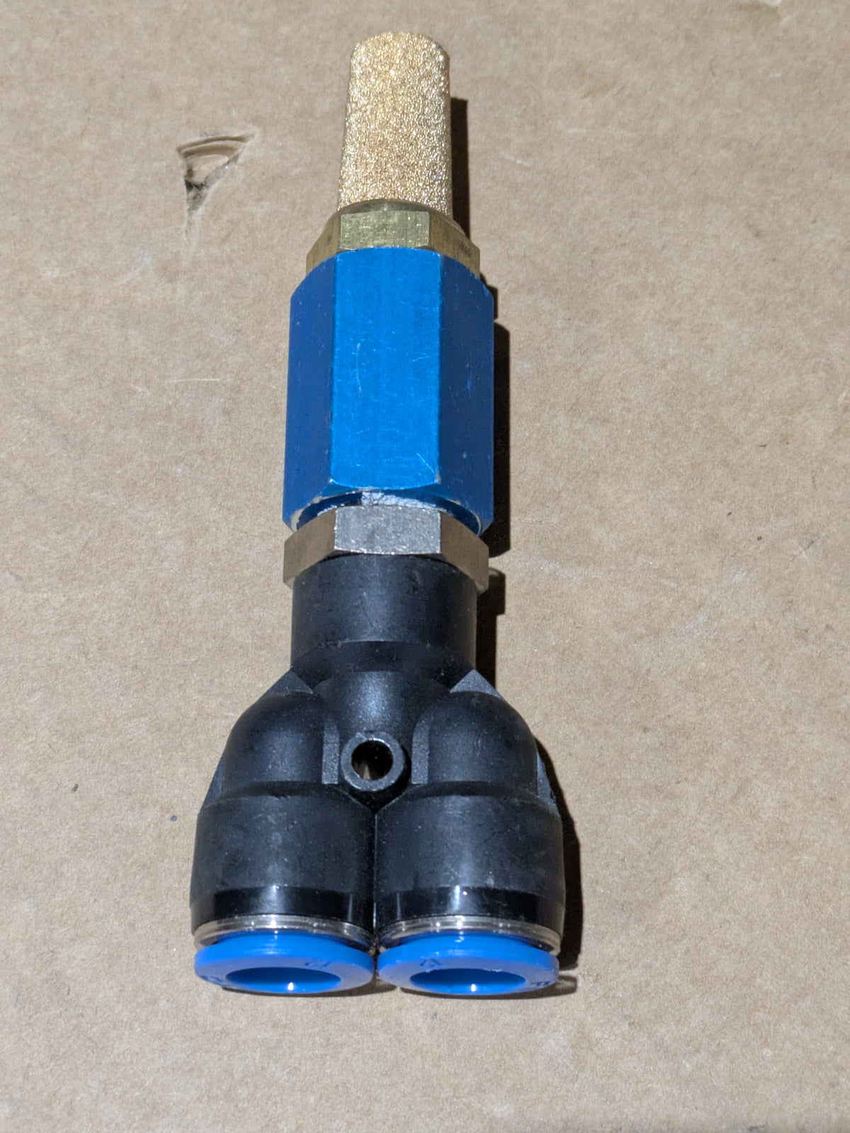 Denel Vehicle Systems R0078077 Breather - NSN 2520-01-572-5973 - photo 2
