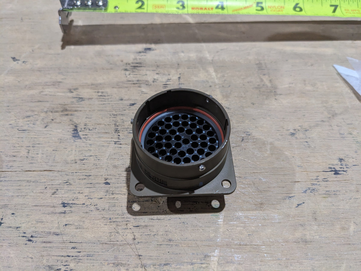 Electrical Plug Connector MIS-20065/1-031 - NSN 5935-01-236-0921 - photo 1