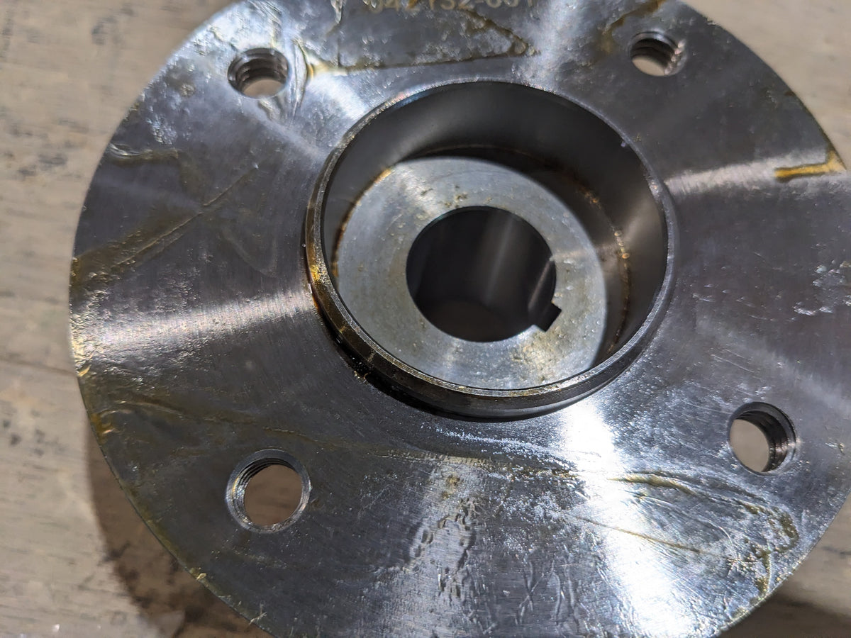 AM General LLC 6019296 Adapter and Flange - NSN 4730-01-610-1183 - photo 4