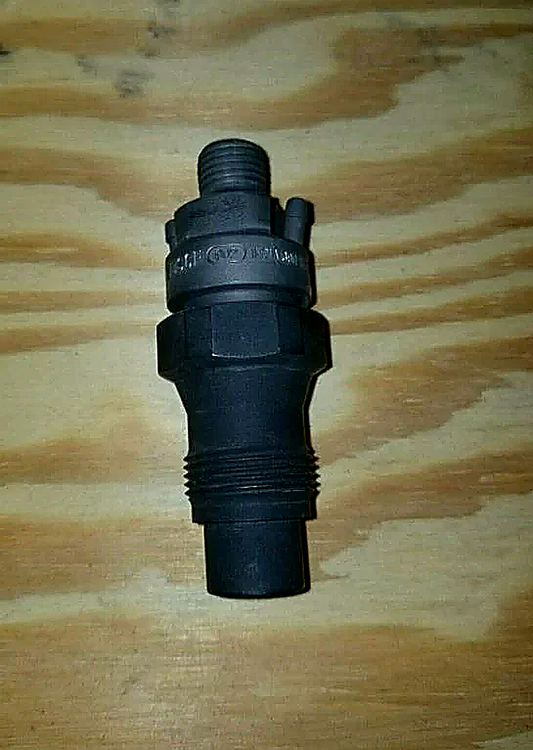 HMMWV Humvee M998 6.2L Fuel Injector | NSN 2910-01-150-0950 | P/N 5740056